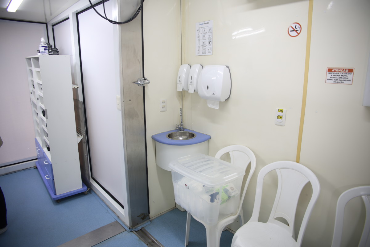 SAÚDE - Carreta de oftalmologia atende fila de mais de mil pacientes em Porto Velho 